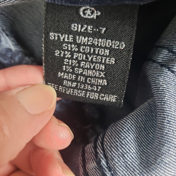 Celebrity Pink Jeans - Picture 6 of 7